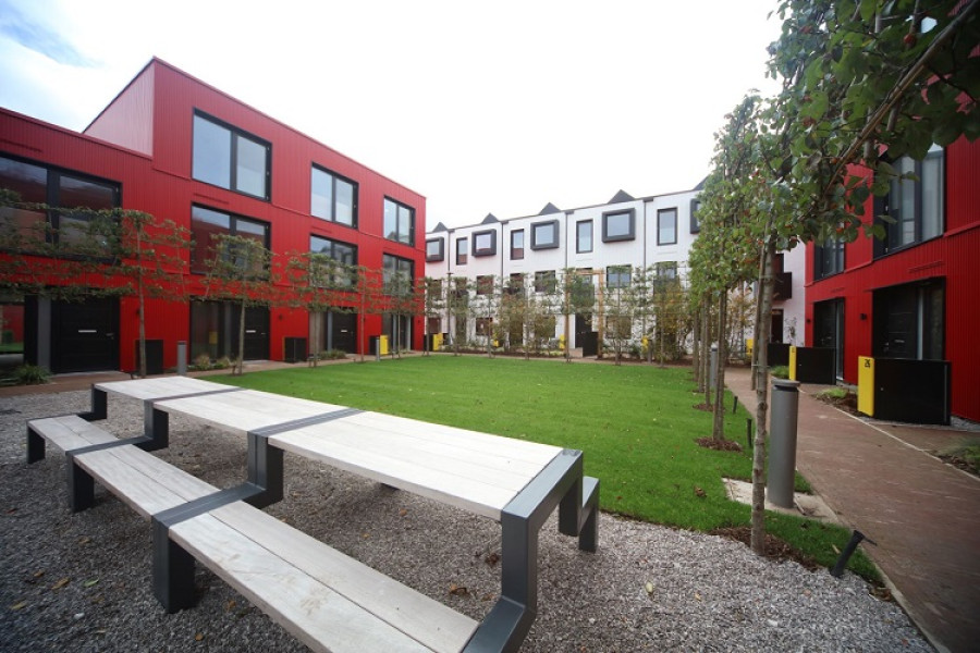 photo showing garden area outside the new homes at Redbridge Quay in Wirral Waters