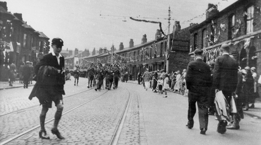 Borough Road, Birkenhead, during the visit of King George V