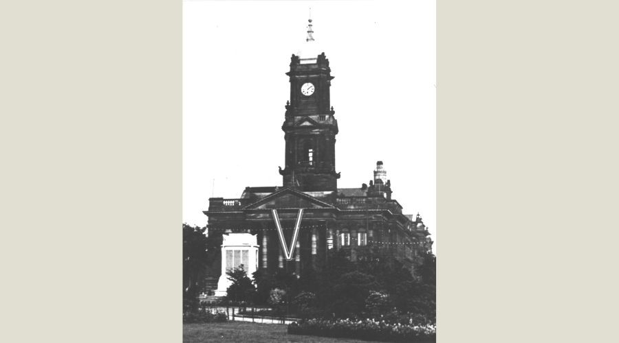 Photo of Birkenhead Town Hall decorated for the victory celebrations