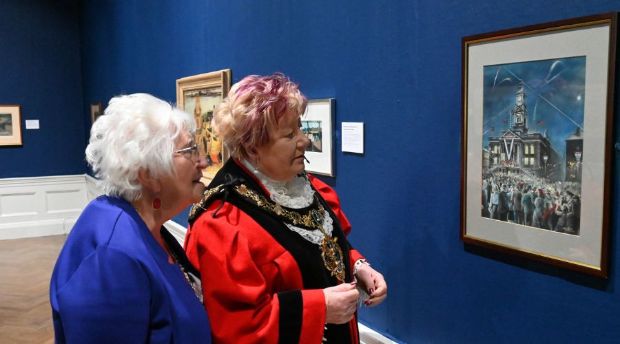 The Mayor and Mayoress visited the Williamson Art Gallery and Museum to view their painting of VE Day celebrations in Hamilton Square
