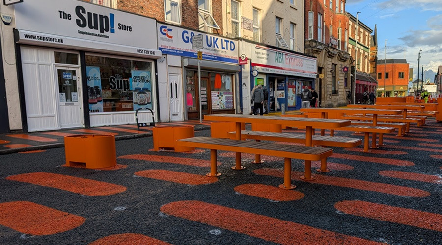 Photo of the coloured road markings on Grange Road West