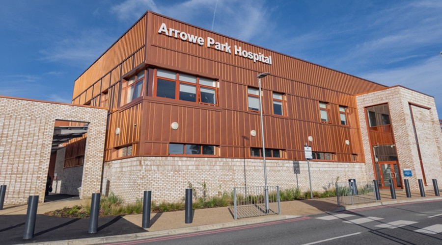 image of Arrowe Park Hospital