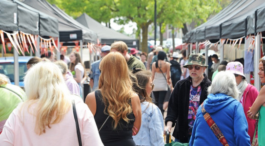 A photo of shoppers at a previous Youth Market event