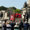 Photo of the Mayor speaking at the VJ Day service