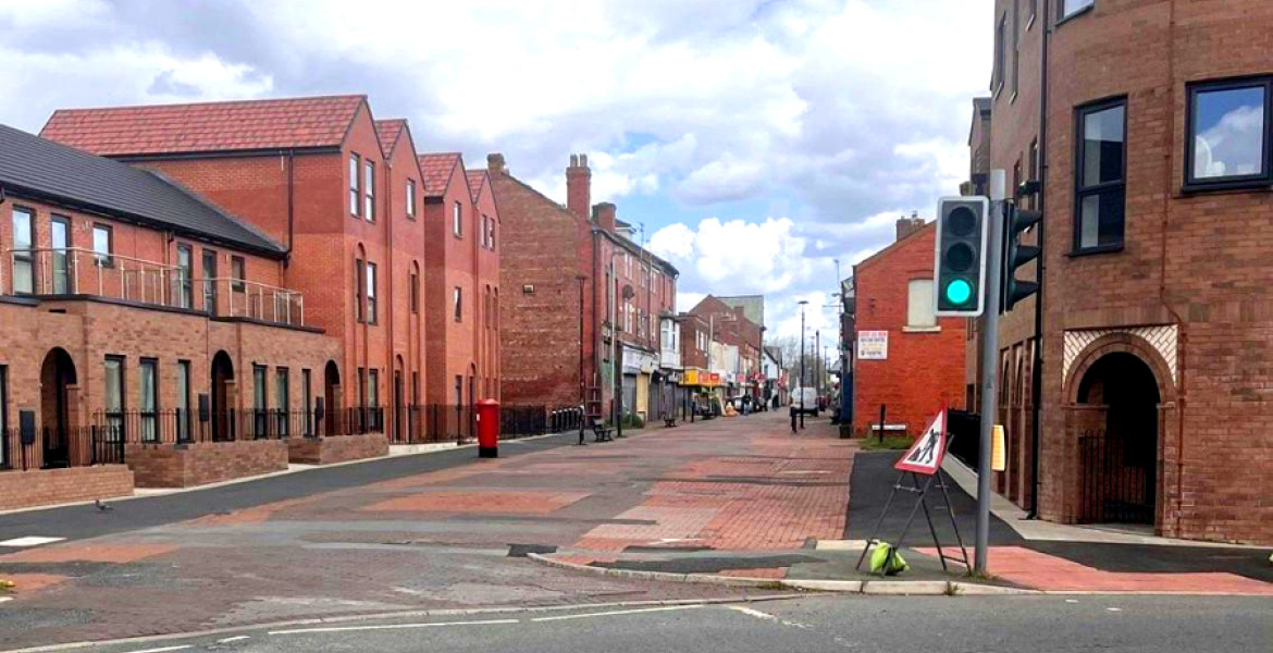 A photo showing the entrance to Bebington Road pedestrianised area from Boundary Road