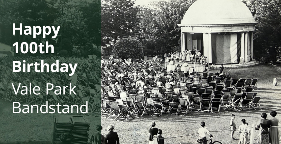 Photo of hundreds of people sat in deckchairs in front of Vale Park bandstand